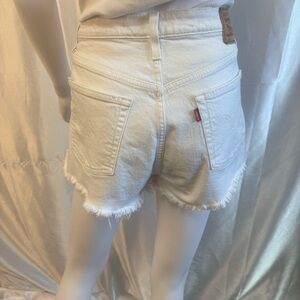 NWOT Levi's 501 Button-Fly Distressed Frayed Denim Jean Shorts